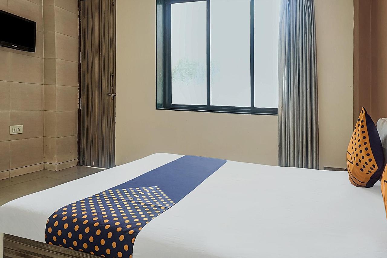Mangvadi Oyo Flagship 75444 Hotel Kinara Lodging & Boarding المظهر الخارجي الصورة